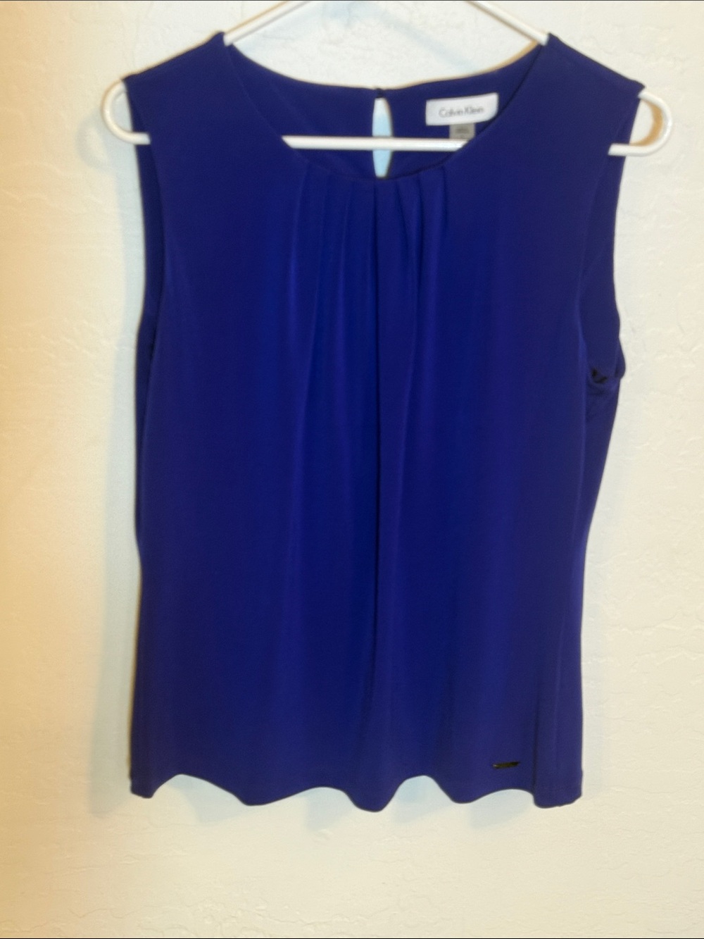 Calvin Klein Sleeveless Pleated Front Top - Blue